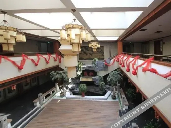 Цзинин: Taibai Restaurant Boutique Garden Hotel (Jining North Bus Station Vocational and Technical College)