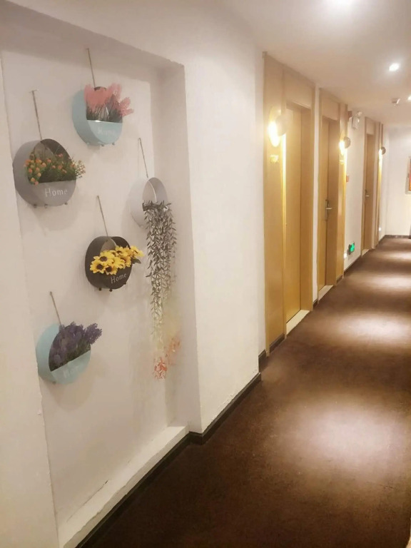 Синъи: IU Hotels Xingyi Sports Center