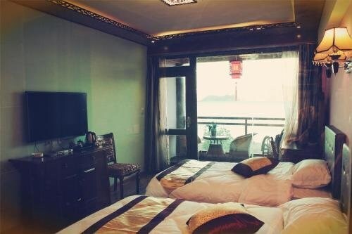 Лицзян: Sunshine Holiday Inn
