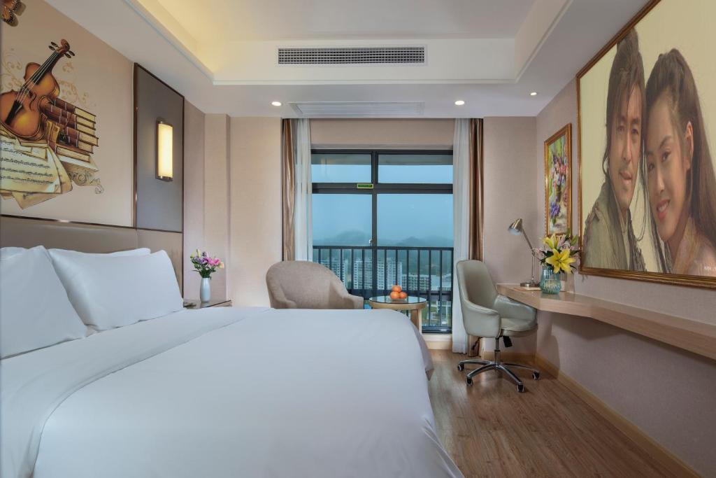 Наньнин: Vienna Hotel Nanning Xiangsi Lake University Town Branch
