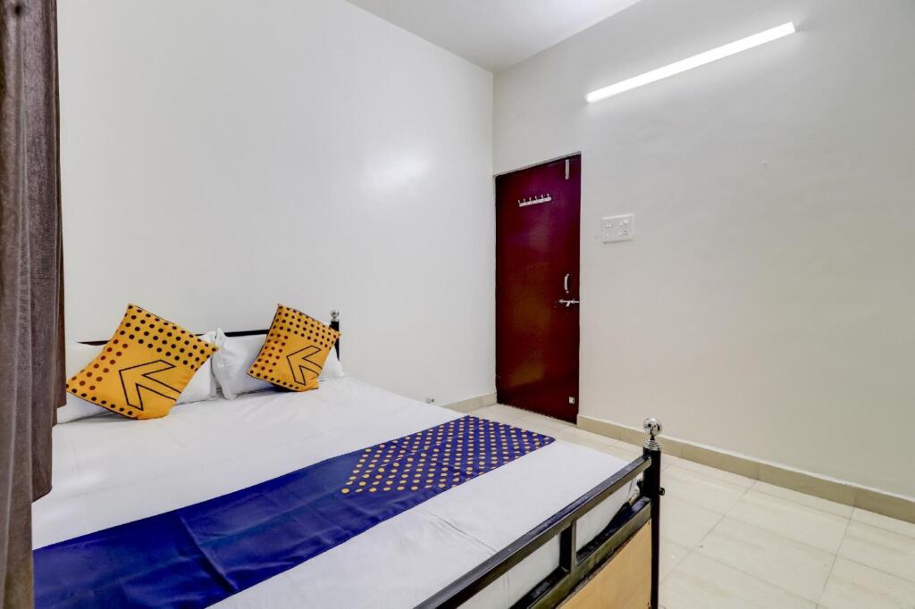 Royal Rest Rooms by OYO Rooms — фото 1