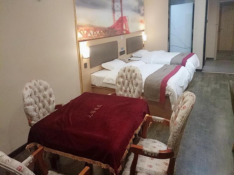 Юнчжоу: Thank Inn Plus Hotel Hunan Yongzhou Jiangyong County Yonghua International