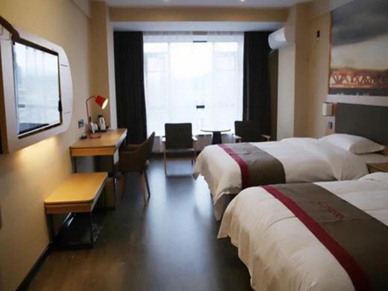 Юнчжоу: Thank Inn Plus Hotel Hunan Yongzhou Jiangyong County Yonghua International