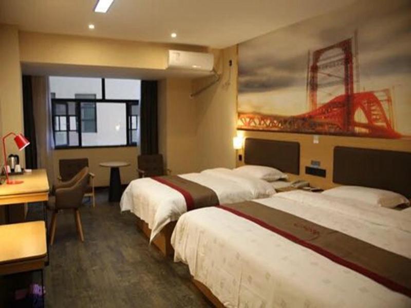Юнчжоу: Thank Inn Plus Hotel Hunan Yongzhou Jiangyong County Yonghua International