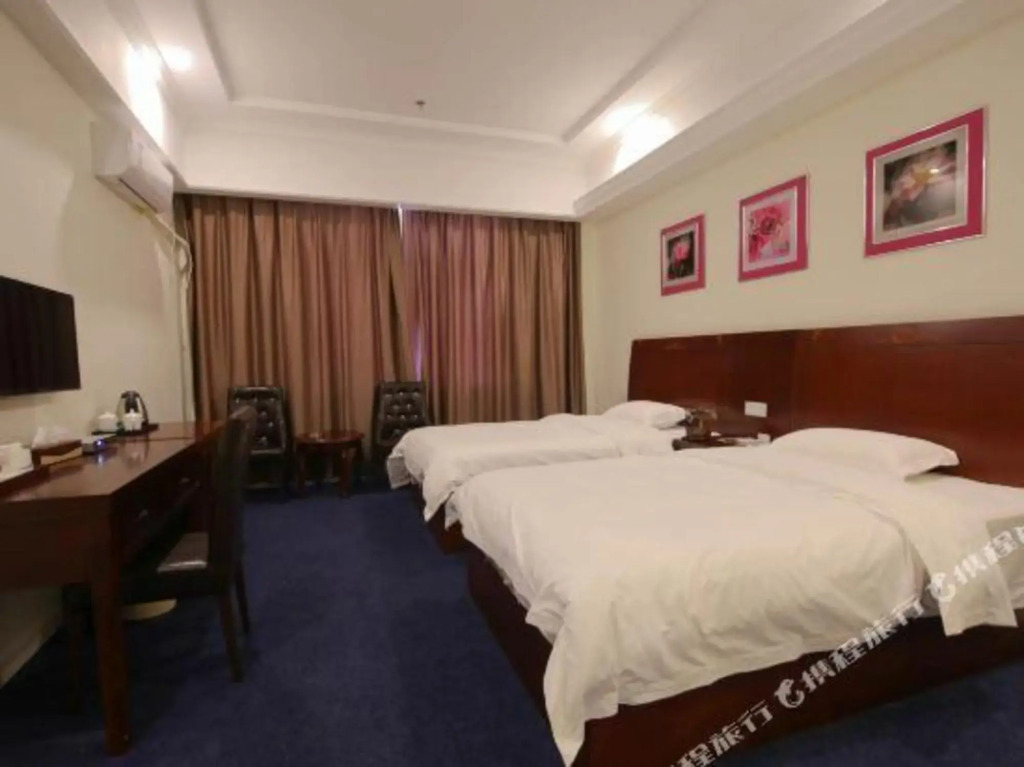 Наньнин: Dong Men Business Hotel