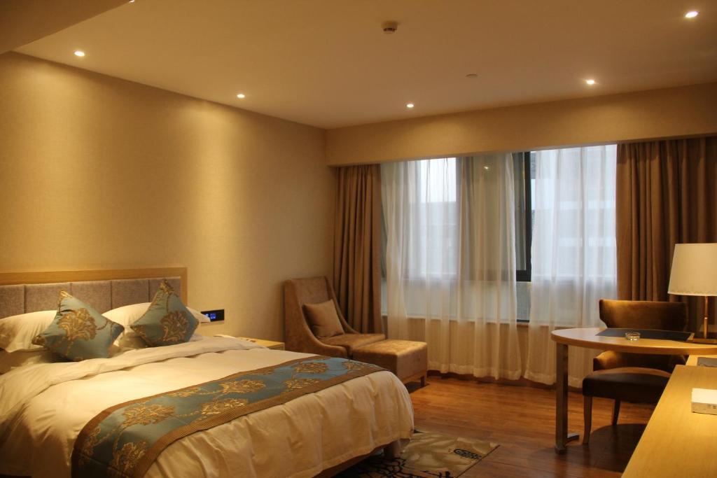 Наньнин: Long Men Shui Du Yang Xin Valley Hot Spring Hotel