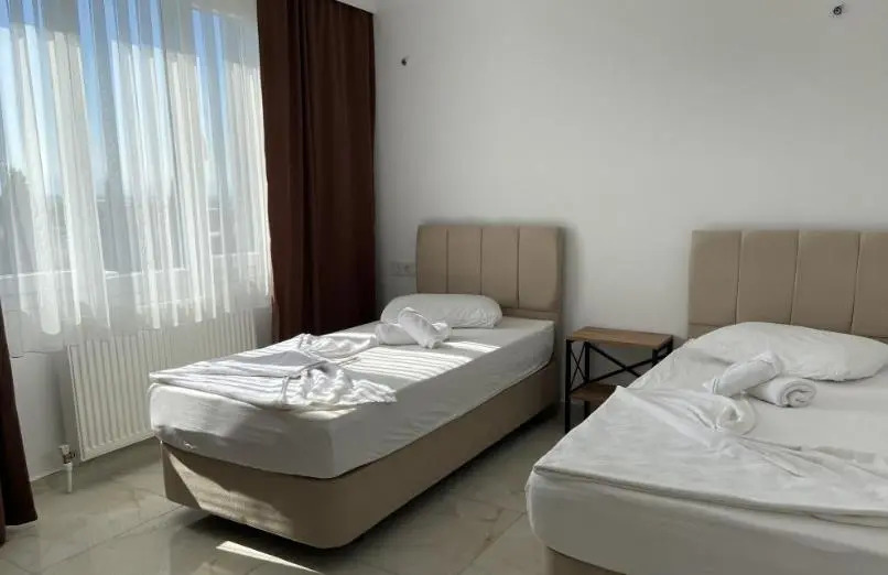 Торбали: Ayvaz Otel