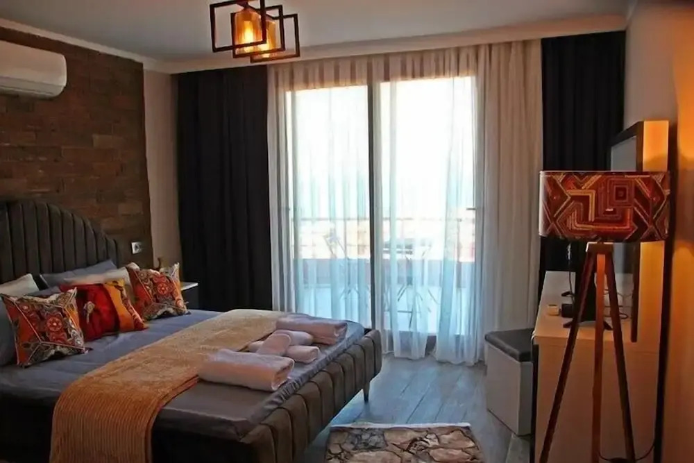 Helvaci: Yeni Foça Butik Otel