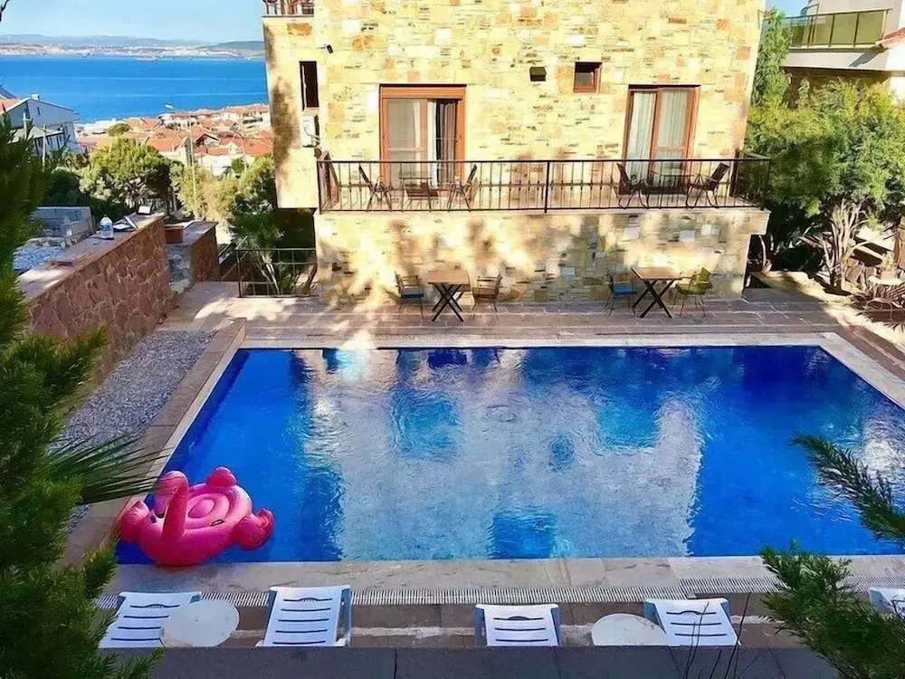 Helvaci: Yeni Foça Butik Otel