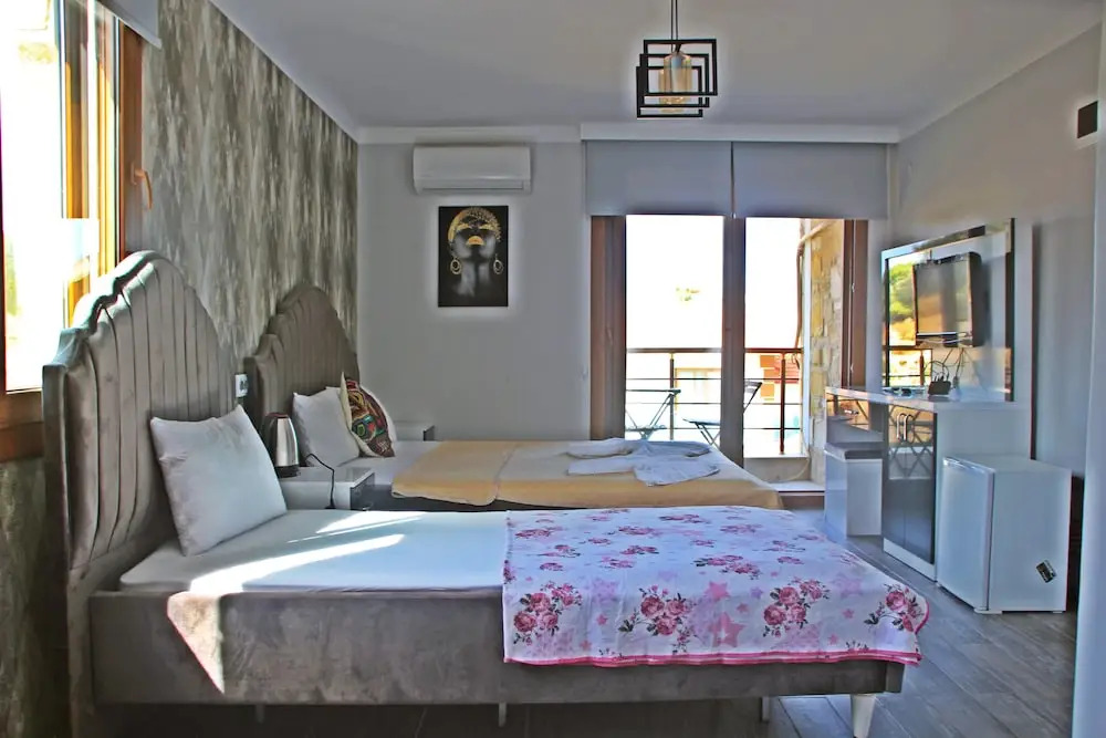 Helvaci: Yeni Foça Butik Otel