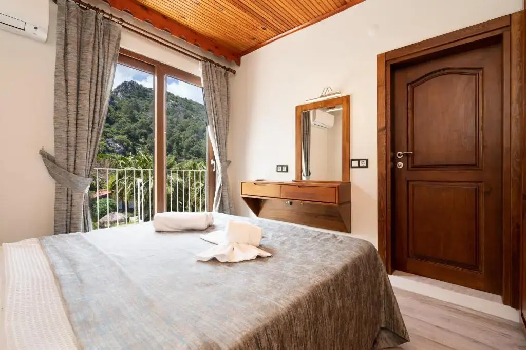Чиралы: Ayris Hotel