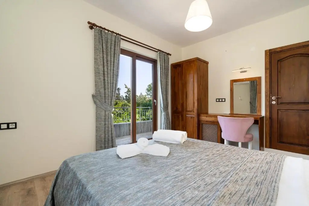 Чиралы: Ayris Hotel