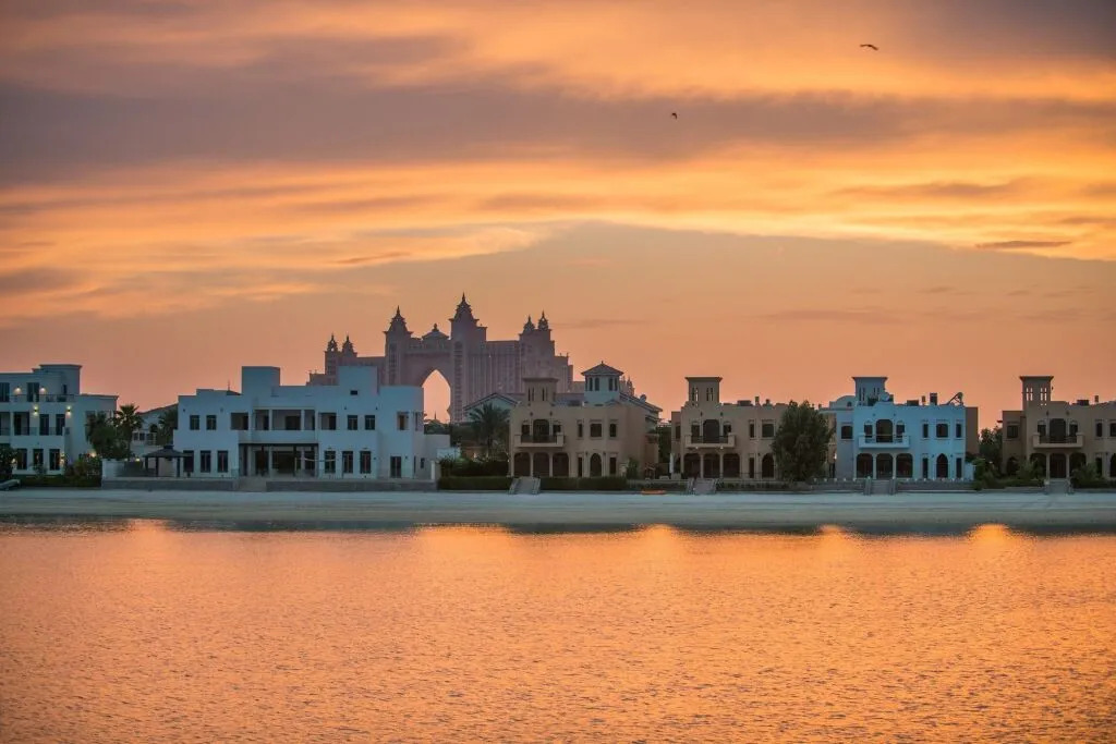 Дубай: The Palm Jumeirah Villas - Frond M - by Dream Inn Dubai