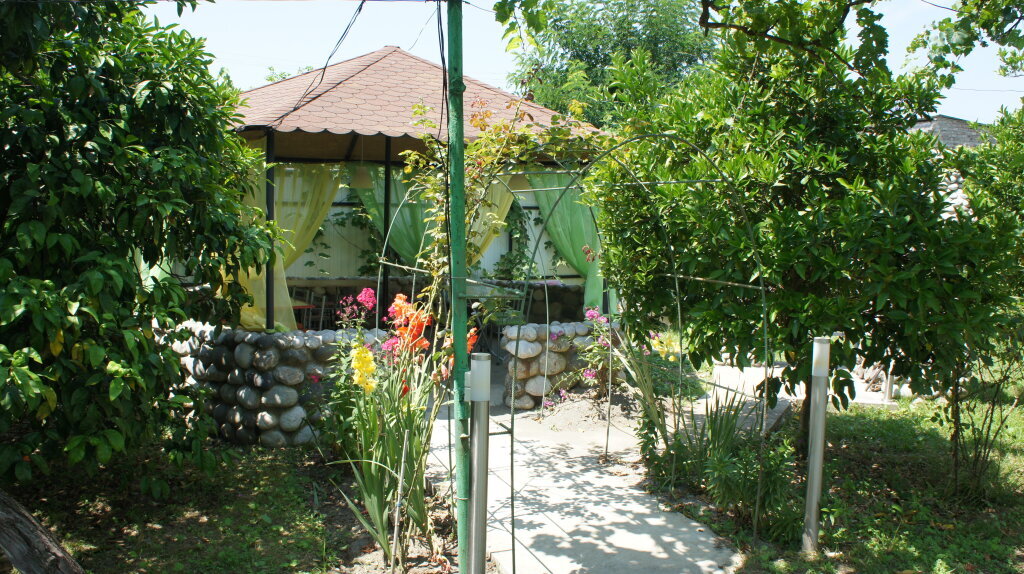 Алахадзи: Guest House Lukomorye