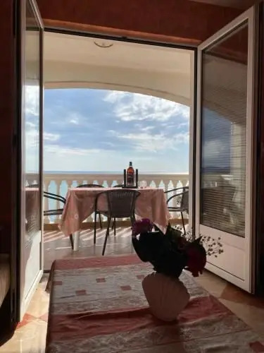 carousel image 1