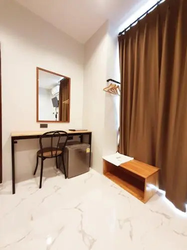 Сураттхани: Suhotel Suratthani