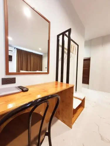 Сураттхани: Suhotel Suratthani