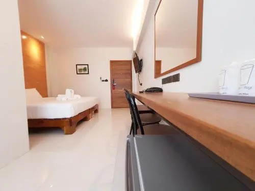 Сураттхани: Suhotel Suratthani