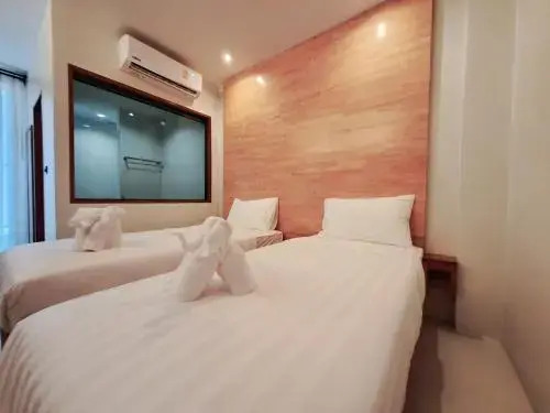 Сураттхани: Suhotel Suratthani