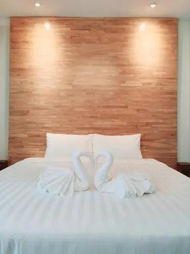 Сураттхани: Suhotel Suratthani