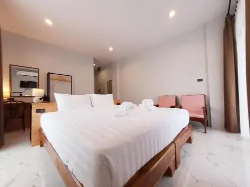 Сураттхани: Suhotel Suratthani