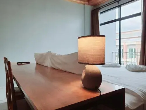 Сураттхани: Suhotel Suratthani