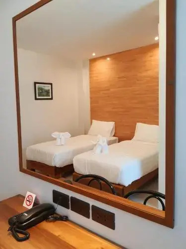 Сураттхани: Suhotel Suratthani