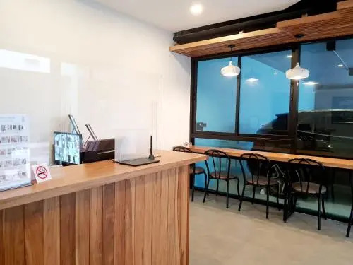 Сураттхани: Suhotel Suratthani