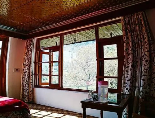 Пахалгам: Hotel Diamond Palace