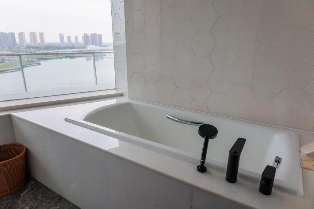 Чжаоцин: Sheraton Zhaoqing Dinghu