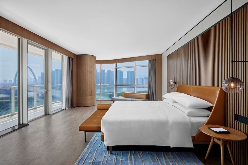 Чжаоцин: Sheraton Zhaoqing Dinghu