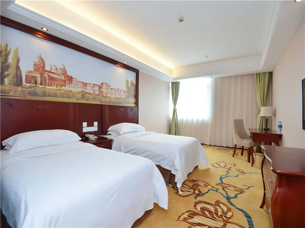 Шанхай: Shanghai VIENNA HOTEL