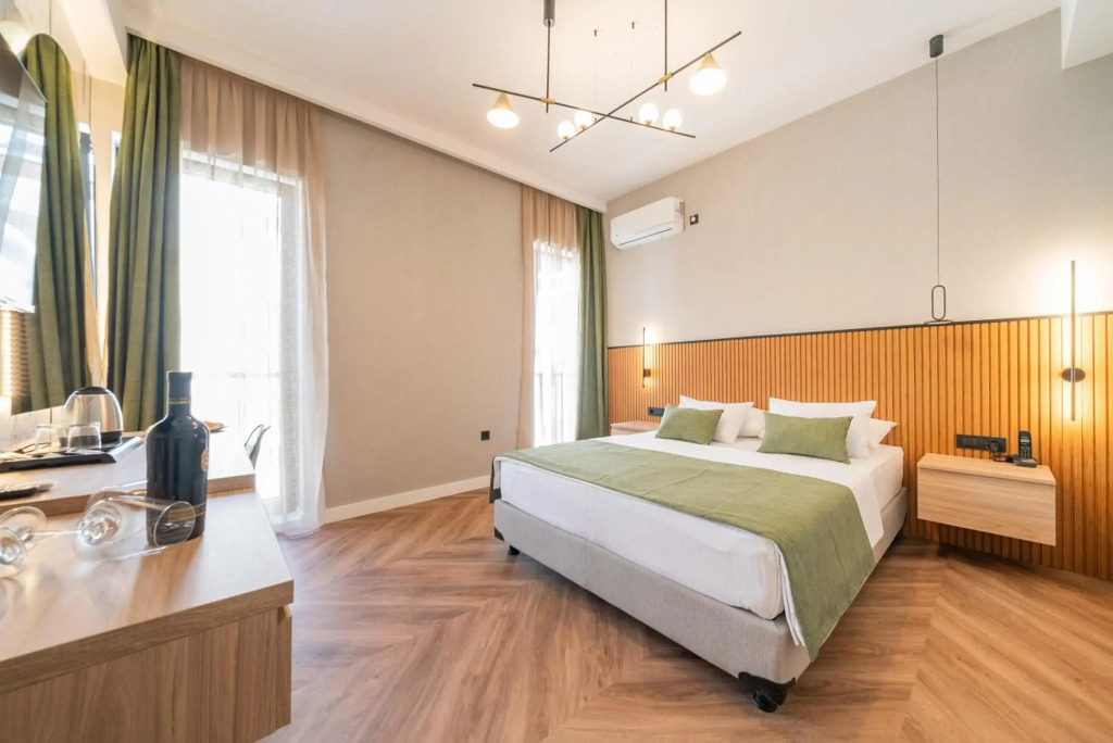 Будва: Hotel Millennium by Aycon