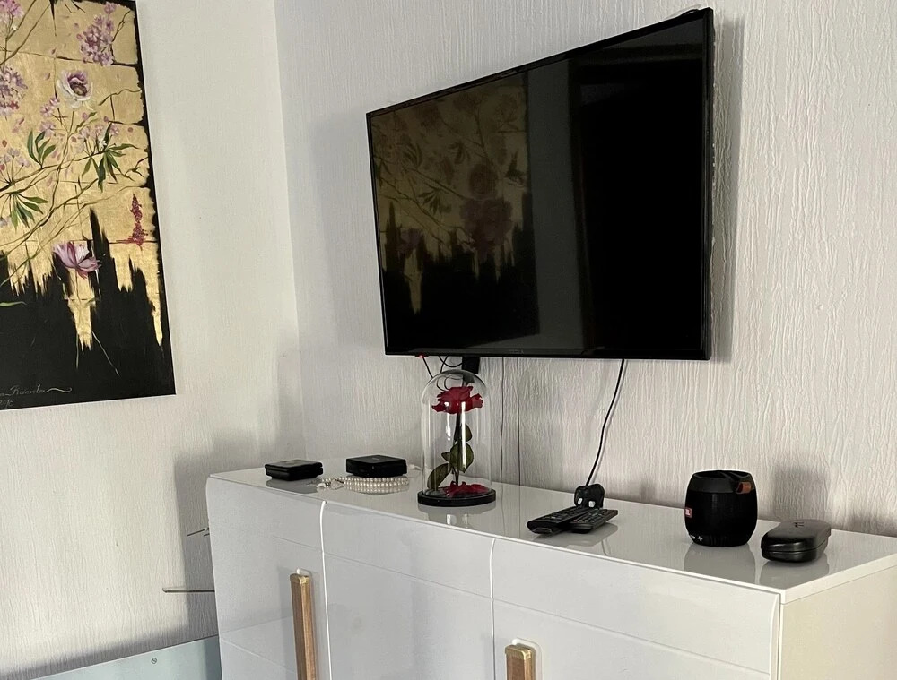 Бар: 3 Bedroom Apartment With Pool
