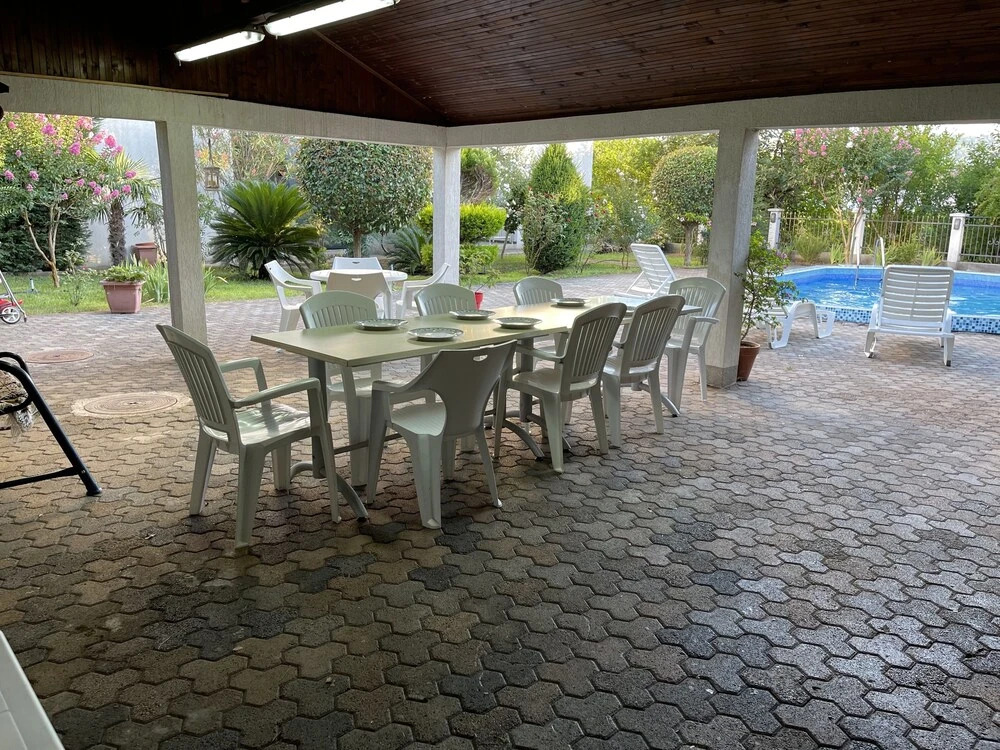 Бар: 3 Bedroom Apartment With Pool