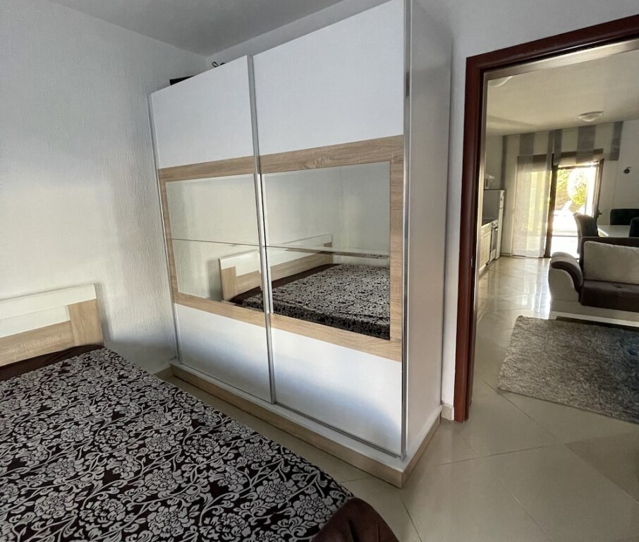 Бар: 3 Bedroom Apartment With Pool