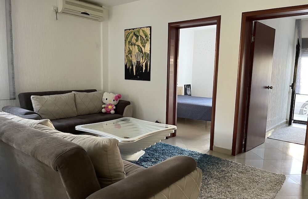 Бар: 3 Bedroom Apartment With Pool