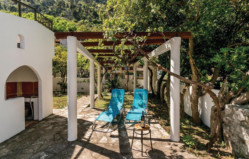 Котор: Beautiful Home in Kotor With 3 Bedrooms and Wifi