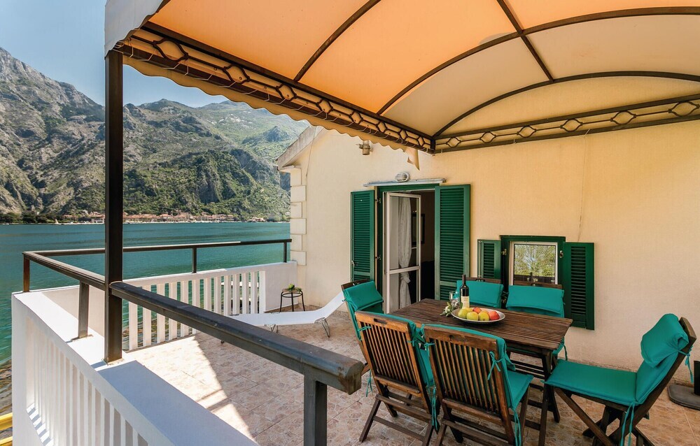 Котор: Beautiful Home in Kotor With 3 Bedrooms and Wifi