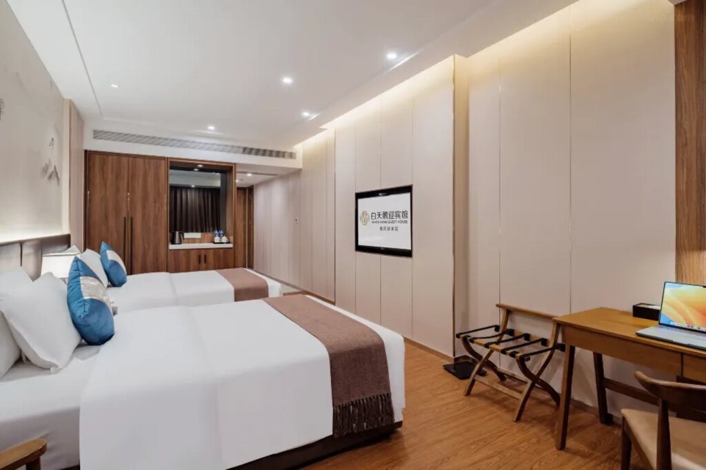 Чжаоцин: White Swan Guest House
