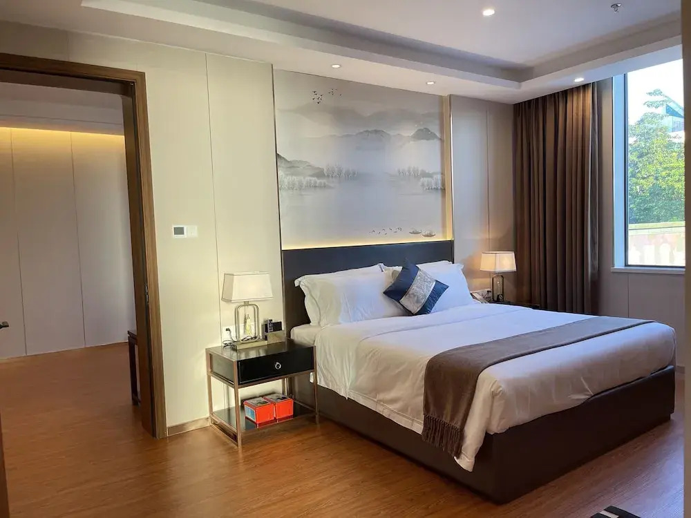 Чжаоцин: White Swan Guest House