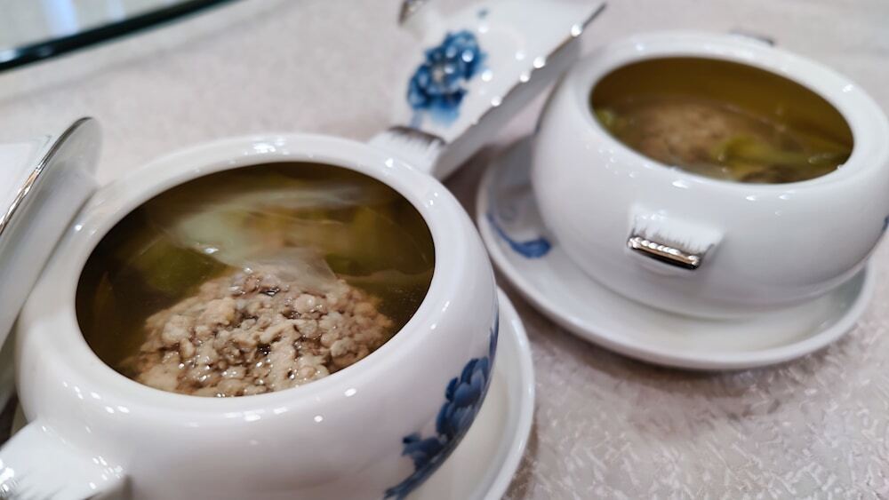 Чжаоцин: White Swan Guest House