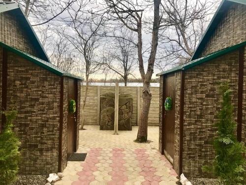 Ханская: Kovcheg U Reki Hotel