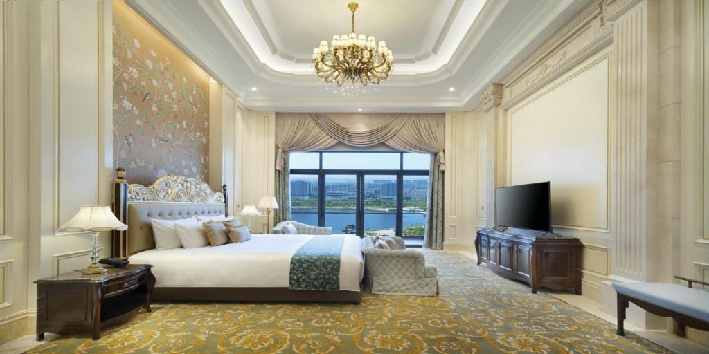 Дунъин: Crowne Plaza Dongying, an IHG Hotel