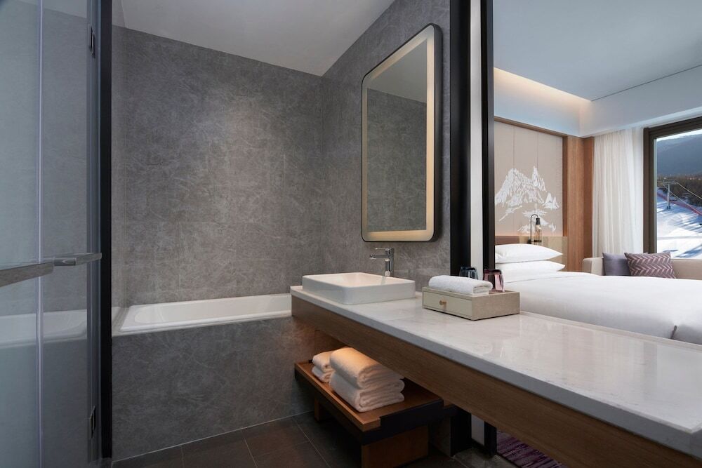 Чжанцзякоу: Courtyard By Marriott Chongli