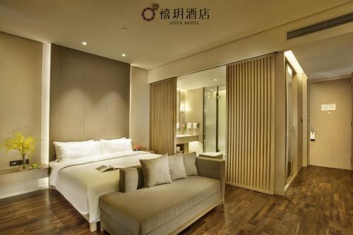 Ухань: Joya Wuhan Optics Valley