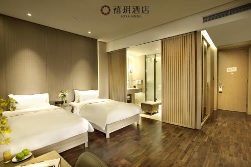 Ухань: Joya Wuhan Optics Valley