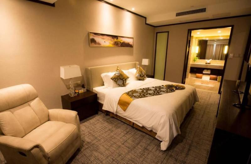 Уху: Days Inn Hotel Wuhu Anqi