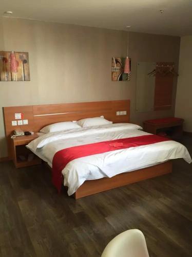 Аньцин: Thank Inn Chain Hotel Anhui Anqing Taihu Longshan Road