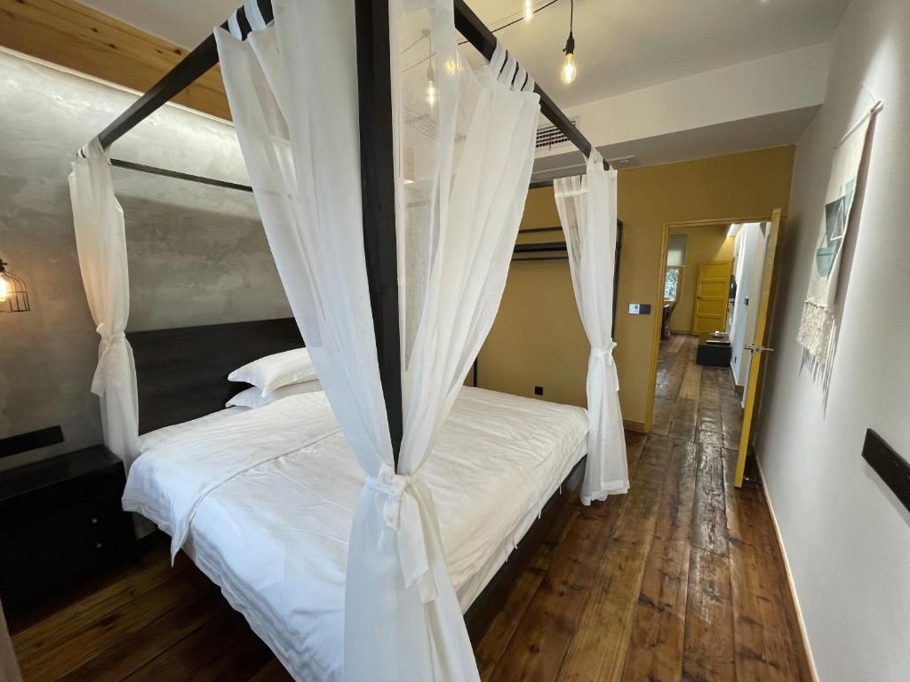 Чунцин: Country Utopian Inn